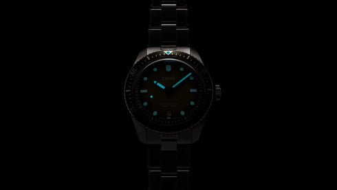 DIVERS SIXTY-FIVE, DATE 73377074057-0782018